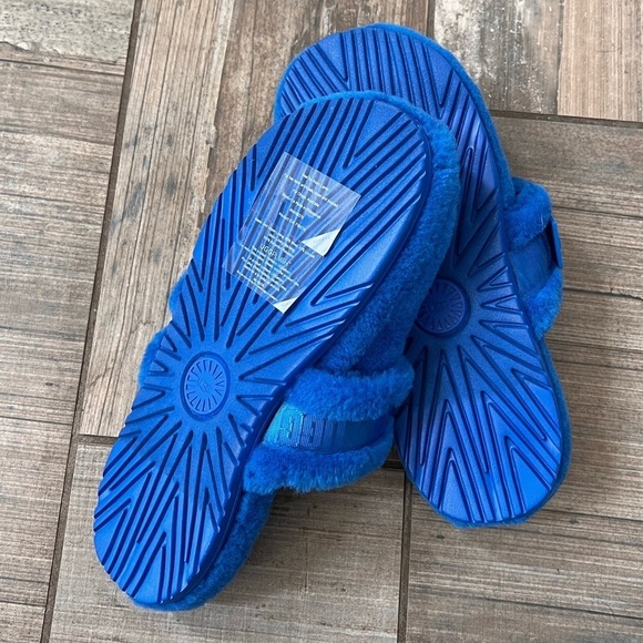 Ugg Fluff It slip ons size Men’s 10